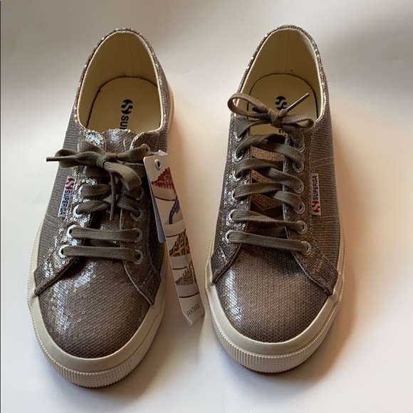 superga bronze